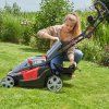 114056 lawnmower 40 4 e comfort webshop mood 05 v1